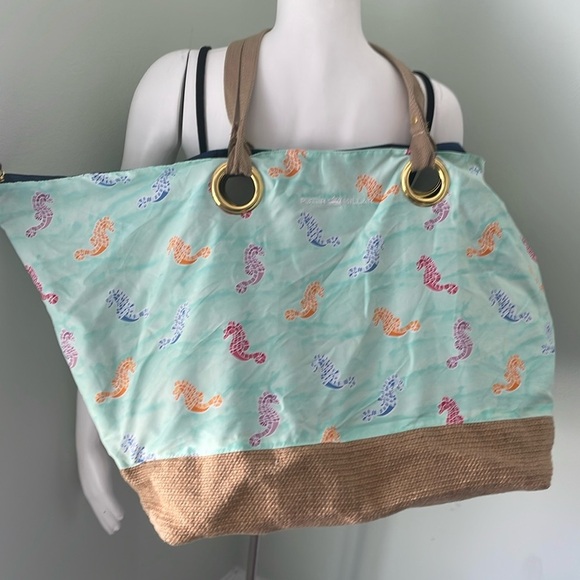 Peter Millar Beach Bag with matching wristlet - Picture 1 of 8